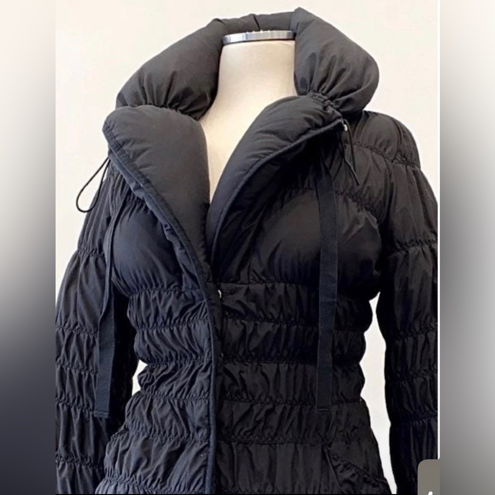 NEW Elie Tahari -Black Puffer Coat